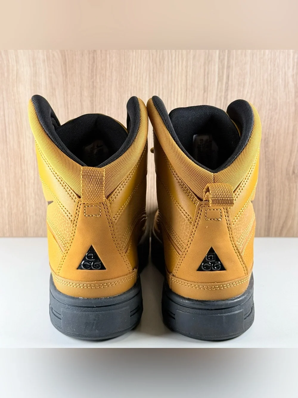 Nike Woodside 2 High Wheat Leather Ankle Duck Boots HF0767-700 GS 5Y / Wmns 6.5
